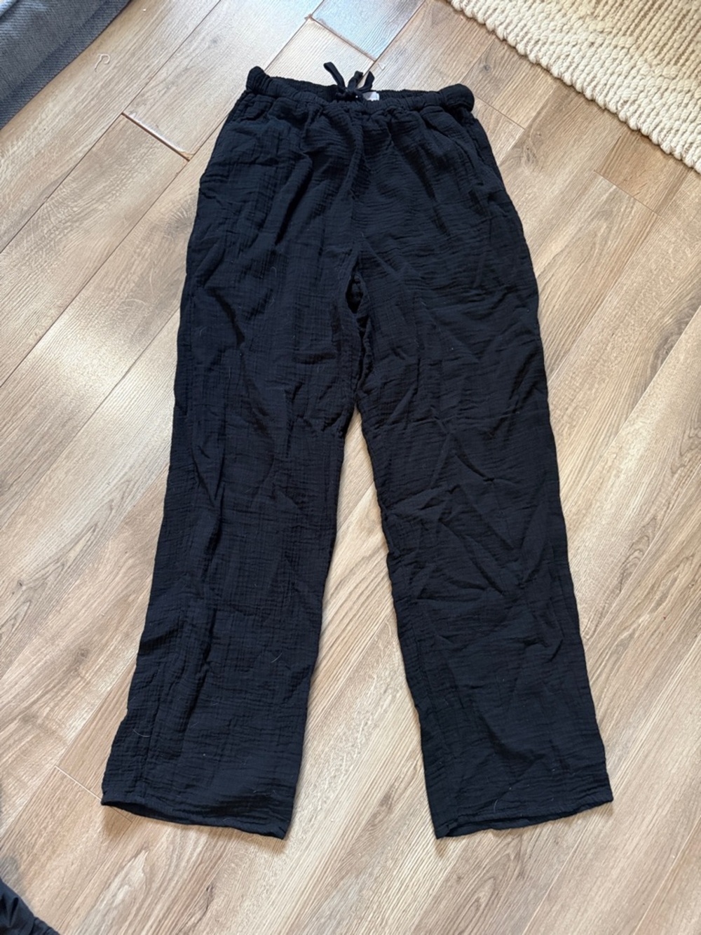 Aritzia Wide Leg Pants in Black